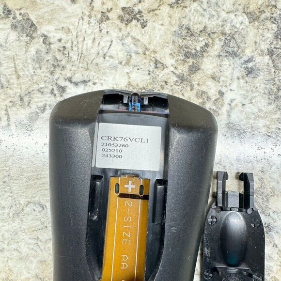 RCA UNIVERSAL BLACK REMOTE CONTROL VCR VHS TV CABLE AUX DVD SATELITE COMBO - Picture 6 of 6